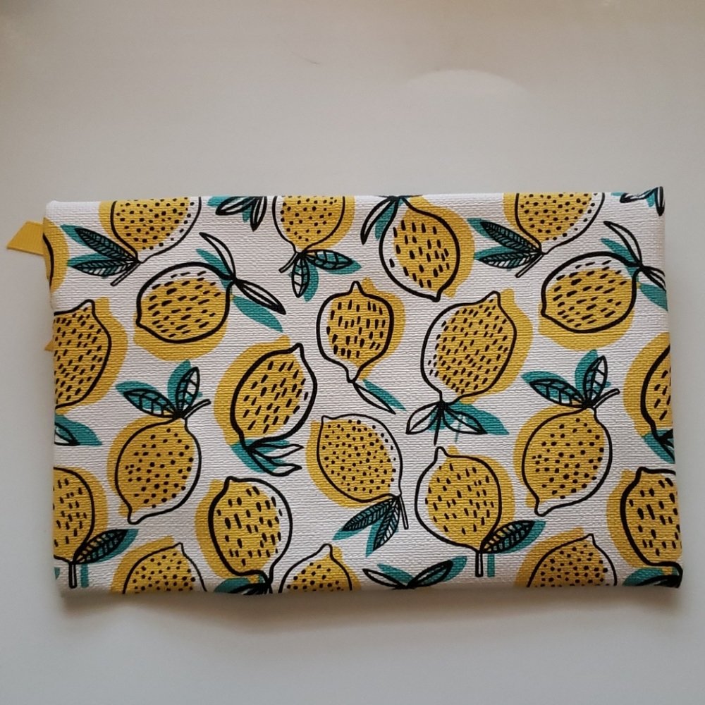 Makeup bag - Picture 2 of 2